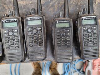 7x Motorola DF3601 2-Way Radios w/ Charger,