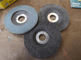 Assorted Bulk Lot of Sanding & Grinding Wheels