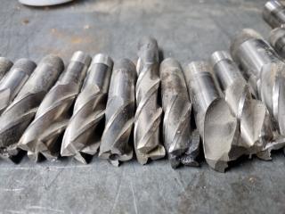 Assortment of Milling Machine Cutters 