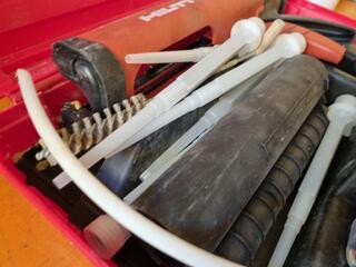Hilti Manual Adhesive Dispenser MD 2500