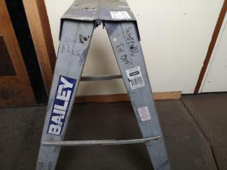 Bailey 0.88m Aluminium Step Ladder