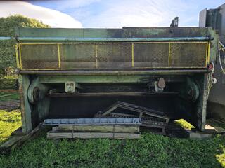 Pearson 3.7 Metre 24mm Guillotine
