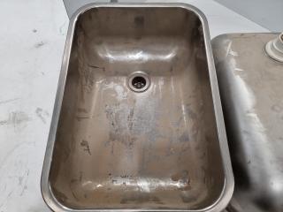 2x Stainless Steel Sinks
