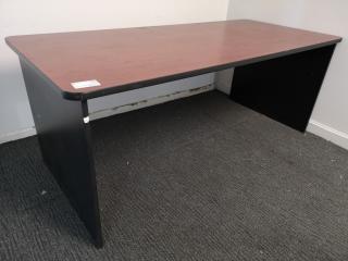 Standard Straight Office Desk Workstation