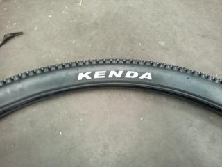 2 Kenda 47-622 (29x1.75) K1047-004 Tyres