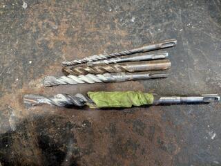 Assortment of Drill bits