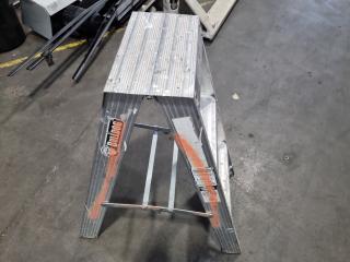 Bulldog Industrial Step Ladder, 0.9m Size