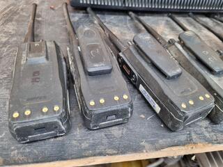 7x Motorola DF3601 2-Way Radios w/ Charger,
