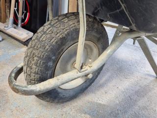 Worksite Plastic Wheelbarrow by Greens, Damaged Bin