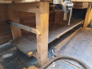 Heavy Duty Wooden Workbench w/ Vice