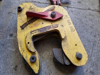 4.5-Ton NK Series Automatic Plate Clamp by Tractel
