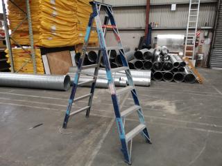 Ullrich 2.1m Aluminium Step Ladder