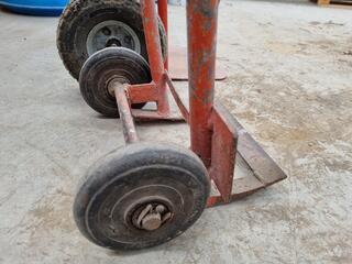 2x Sackbarrel Trollies