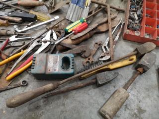 Large Collection of Vintage & Antique Hand Tools, Boxes