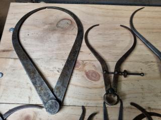 16x Assorted Vintage Inside & Outside Calipers