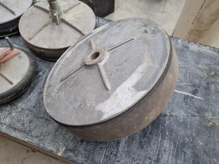 8x Assorted Aluminium Drain Test Plugs