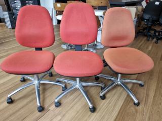 3x Mobile 3-Way Desk Chairs