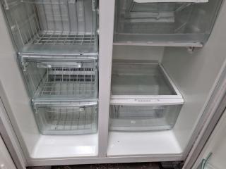 Westinghouse 610L Side by Side Refrigerator Freezer