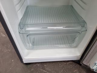 Westinghouse 330L Refrigerator Freezer
