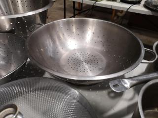 14x Assorted Stainless Pots, Strainers, Bucket & More