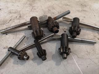 8x Assorted Vintage Drill Chucks & Keys