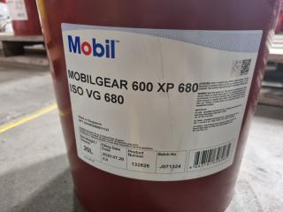 New 20 Litre Pail Mobil Gear Oil 