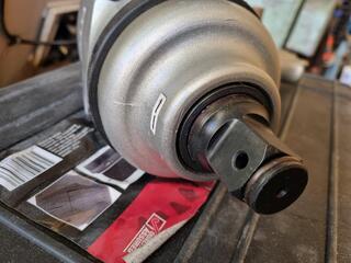 Shinano 1" Drive Air Impact Wrench SI-1760T