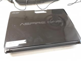 Acer Aspire One D270 Netbook Computer