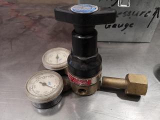 2x Pressure Gauges + Welding Regulator + Storage Box