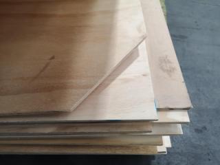 25x Sheets of Unused Plywood