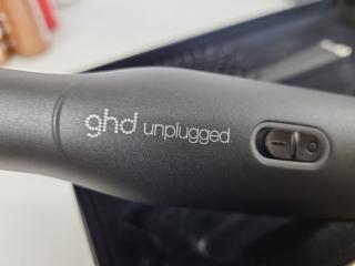 GHD Unplugged Cordless Styler Gift Set