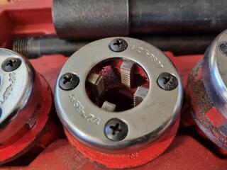 Ratchet Pipe Threading Tool Set