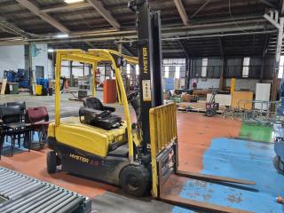 Hyster 2 Ton Electric Forklift (Faulty)