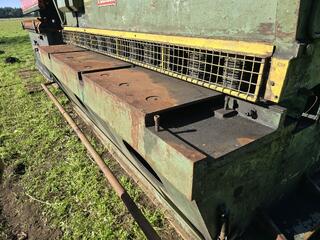 Pearson 3.7 Metre 24mm Guillotine