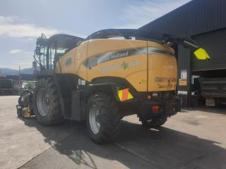 2010 New Holland FR9060 Forage Harvester