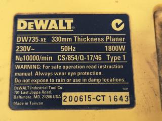 DeWalt 330mm Portable Thicknesser Planer DW735-xe
