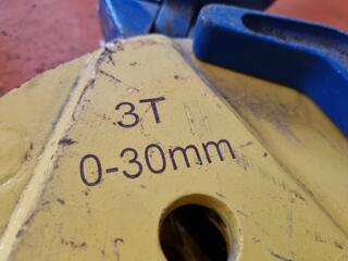 Titan 3-Ton Universal Plate Clamp