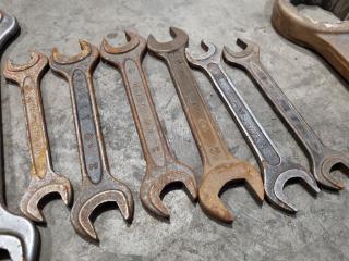 9x Assorted Wrenches