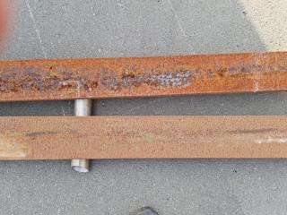 2 Lengths of 14mm thick steel