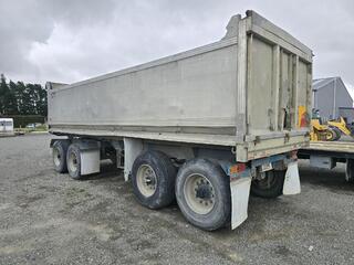 1990 Road Runner 4 Axle Tipping Trailer
