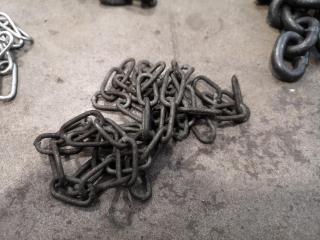 15x Assorted Types & Lengths of Steel Chain