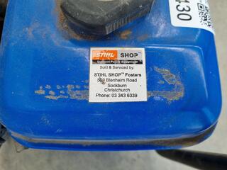 Portable Petrol Water Pump, Missing engine components!