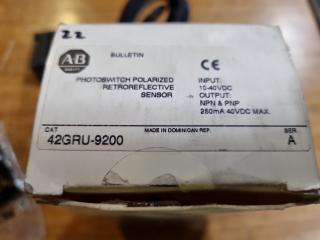 2x Allen Bradley Series 9000 Photoelectric Sensors