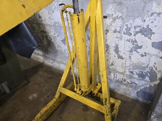 Hamilton Engine Crane