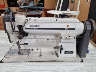 Singer 211 Commercial Sewing Machine