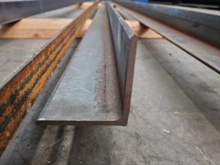 4x Lengths of Steel Angles
