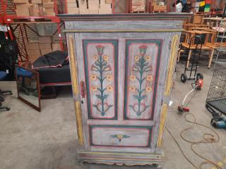 Stylish Antique Styled Cabinet