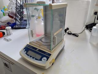 Denver Instrument Analytical Balance Scale SI-234