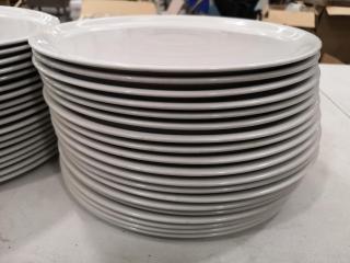 37x Italian Porcelian Serving Plates by Saturnia,, 330mm Dia