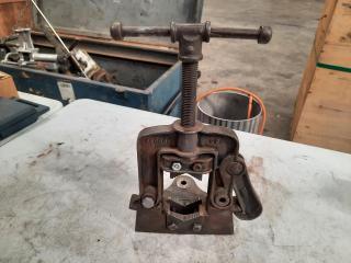 Record No 92 1/2 Pipe Vice